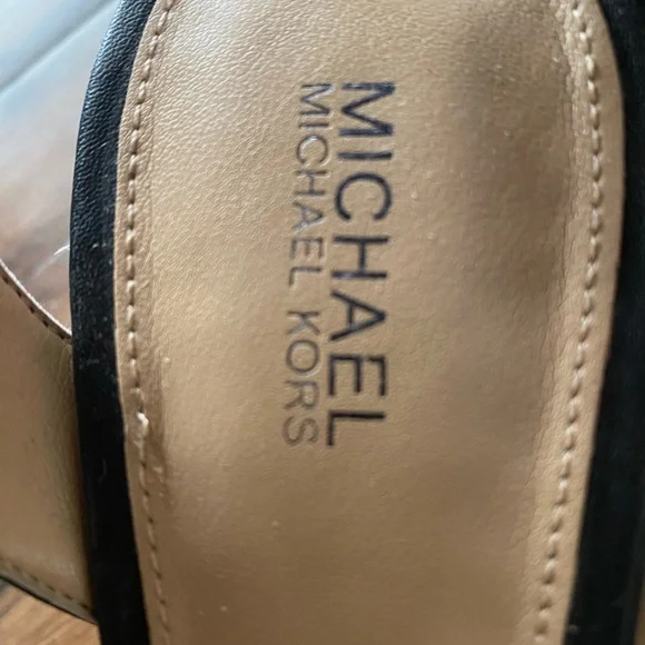 Sandals - Picture 3 of 3